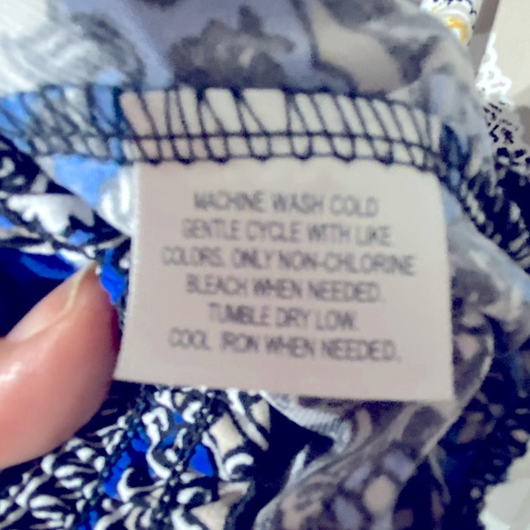 Style & Co Women’s Blouse V neck 3/4 sleeves Bright Flowy BlouseSize XL NWOT - Picture 4 of 5